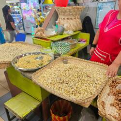 Mote, eine Getreideart. Schmeckt wie "nicht süßer" Mais