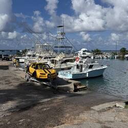 Im Hafen von OchoRios