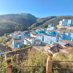 Juzcar, un pueblo entero pintado de azul para una película de Los Pitufos.