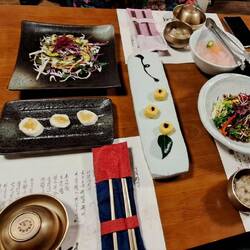 Dinner. 1st 'course'; shared amongst 3.