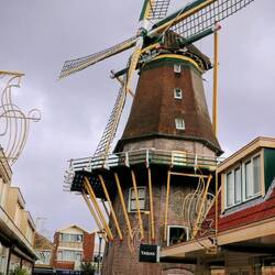 Windmill in Aalsmeer, near Schiphol airport.