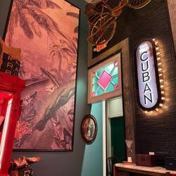 Cuban restaurant 🍴