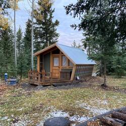 Hier wohnt Jesaja – umgeben von Stille, Wald und frischer Bergluft.