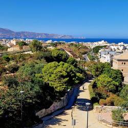 Blick von der Stadtmauer über die Stadt