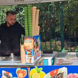 Die Eiswaffeln sehen sehr gesund aus 🤢