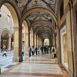 Typisch Bolognesische Arkaden