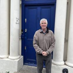 John outside of Hugh Grant's & Julia Robert's Notting Hill pad.
