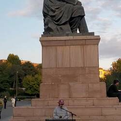 Genau wie Straßenkünstler