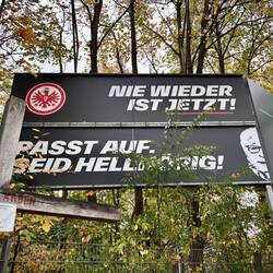 An dieser Stelle wird auch den Opfern eines Starfighter Absturzes gedacht