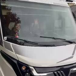 Kaum zu glauben! Wir starten in eine lange Reise.. 👏🏻🍀🚐🫶🙋🏻‍♂️🙋🏼‍♀️🐕‍🦺