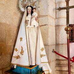 Lady of the Snow statue from the 16th C.