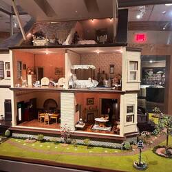 Top right room lace making