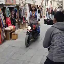 Nepali Influencerin ;-)