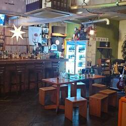 Mark found a cool little bar called 'Led Zeppelin'; a fun way to end the day.