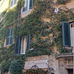 Dico solo che il QR dava accesso a "sorcapanna"!