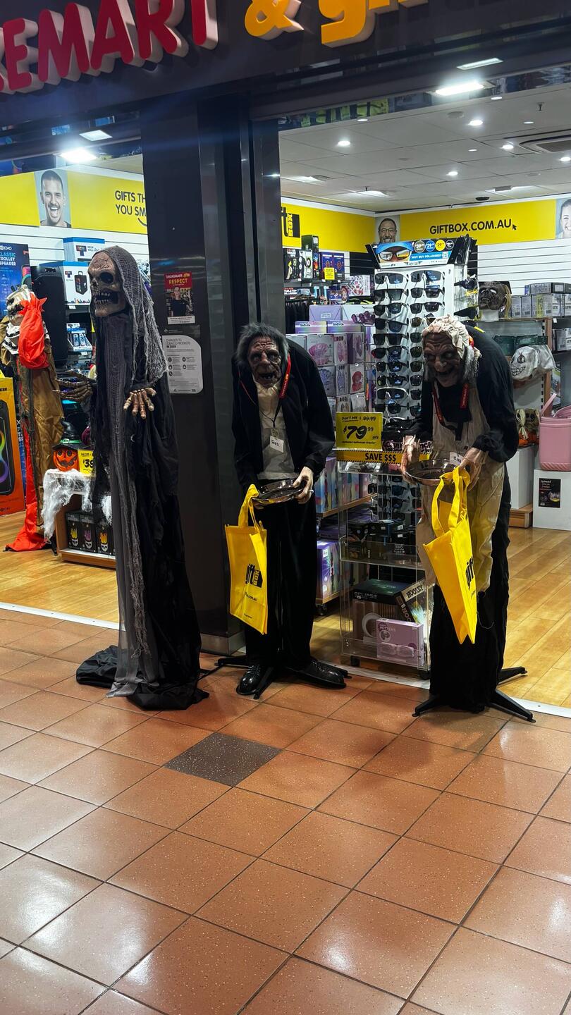 Neue Klamotten gefällig🤩 Halloween Fieber