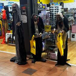 Neue Klamotten gefällig🤩 Halloween Fieber