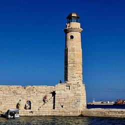 Leuchtturm an der Hafeneinfahrt