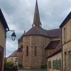 Kirche Saint-Julien in Cressanges