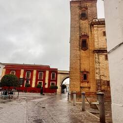 Ouf la pluie s'est arrêtée ! Visite de la ville de Umbrete