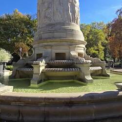 Took a break by this fountain to update my travel blog
