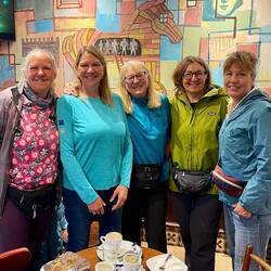 So happy to meet up with my Camino friends (the two Catherines) from early on!! Amazing ladies!