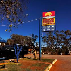 Roadhouse... Standard Tanken und Eis