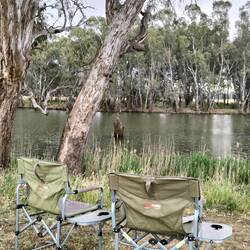 Thee met wat lekkers...compleet met regendruppels