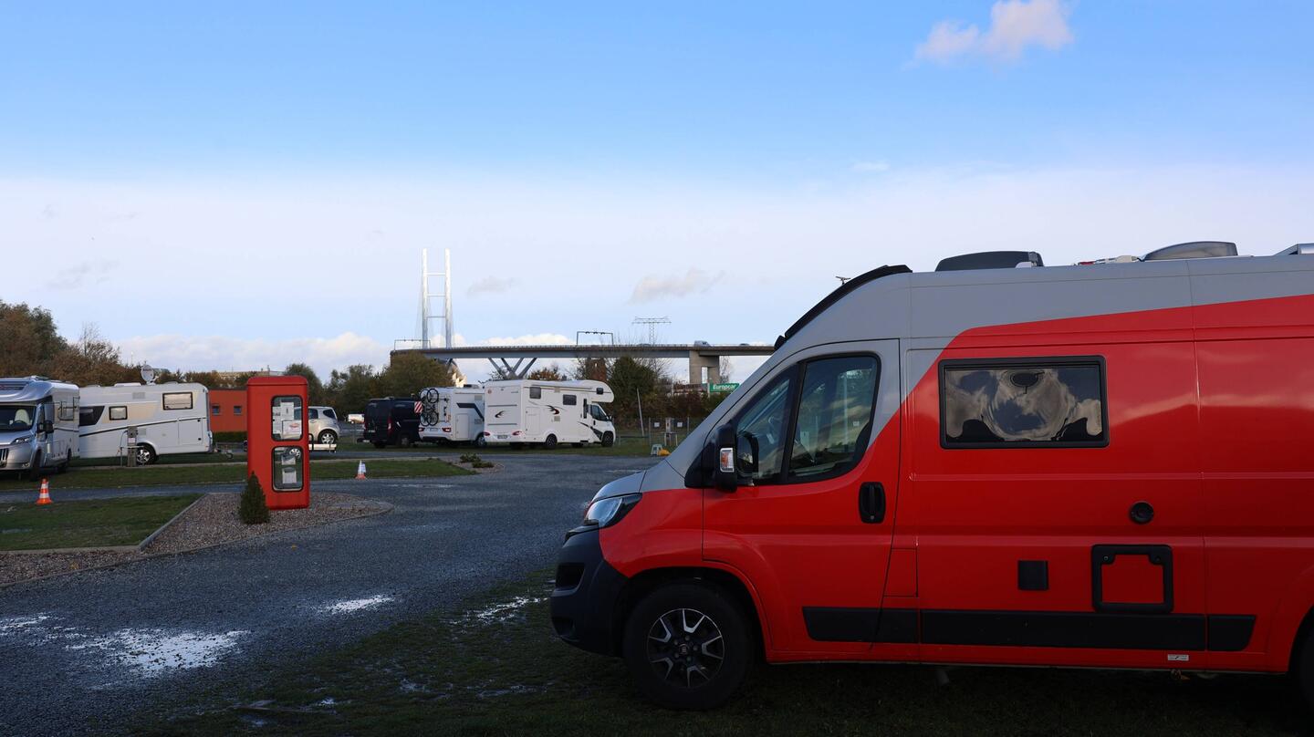 Rügen Brücke beim Stellplatz