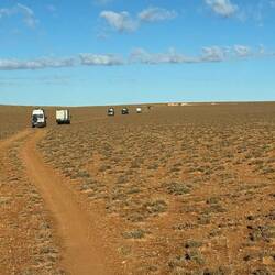 Karge Wüstenlandschaft in Richtung Süden