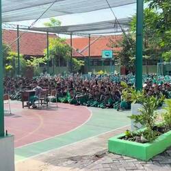 Students at a rally for student council elections