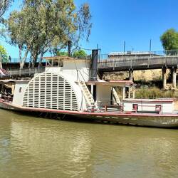 Paddle Steamer uit 1864