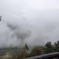 Aussichtspunkt... mit Bank, aber ohne Aussicht.😅🙈