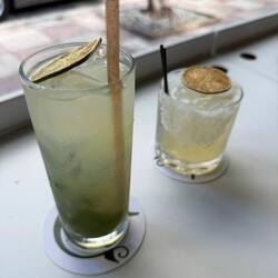 Happy hour - mojito and margarita 🍸