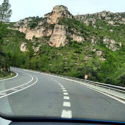 Anfahrt durch Spanien's Bergwelt