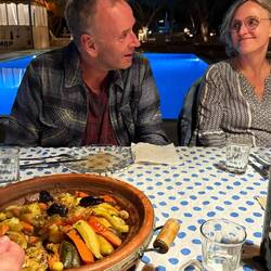 Sehr gut gegessen für 10€ pro Person - ohne den Wein!