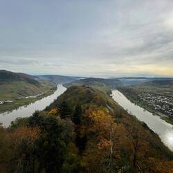 Auf dem Aussichtsturm Prinzenkopf in der Nähe der Marienburg