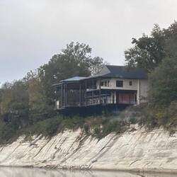 This house looks dicey, but we thought it was well-pinned to the bank