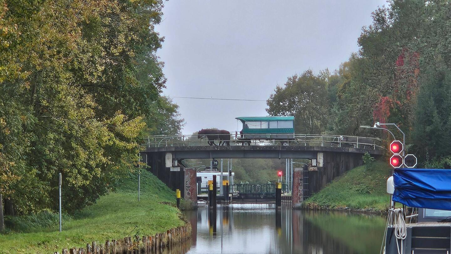 Warten an der Schleuse Vosswinkel