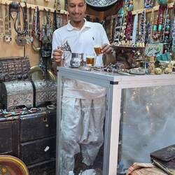 Mohamed Tari invited us for a cup of tea on our last day