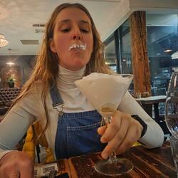 Whistlers special Shot mit einem Hauch Sahne