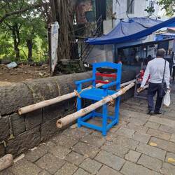 The chairlift to the top..of the very steep steps