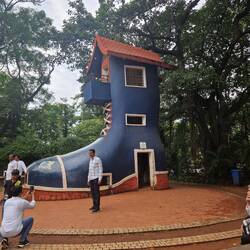 The boot statue in the Hanging gardens