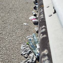 🤦 sind in Süditalien angekommen, Müll landet immer auf der Straße 😡