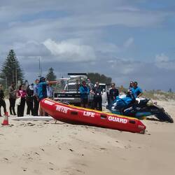Die Life Guards werden noch eingewiesen