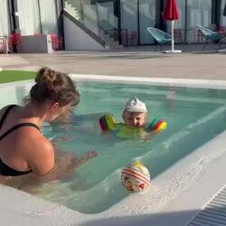 mit dem Ball spielen ist super