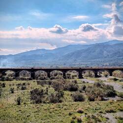 Brücke zwischen Gagi und Graniti