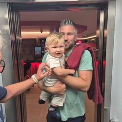 da tanzen 2 in den Lift