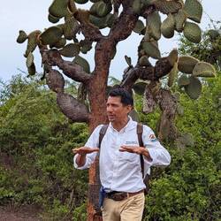 Wilson is my favourite naturalist. Somehow he brings everything back to reproduction 😂