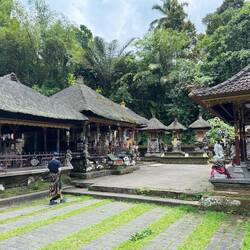 Lilz wandering around the inner compound of Pura Gunung Kawi Sebatu